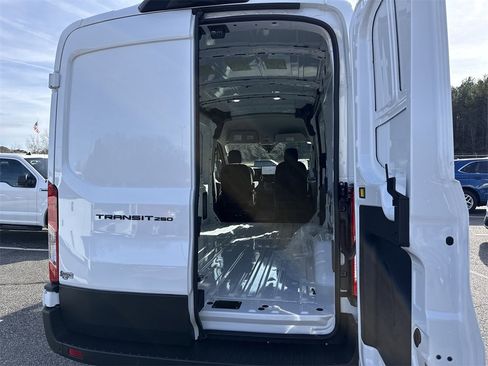 New 2026 Ford Transit 250 148 Medium Roof image 20