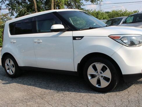 Used 2014 Kia Soul image 3