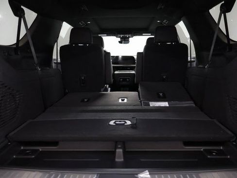 New 2026 Chevrolet Suburban High Country AWD/4WD image 25