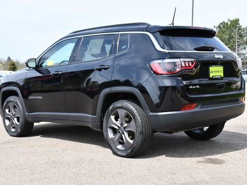 Used 2022 Jeep Compass Latitude AWD/4WD image 4