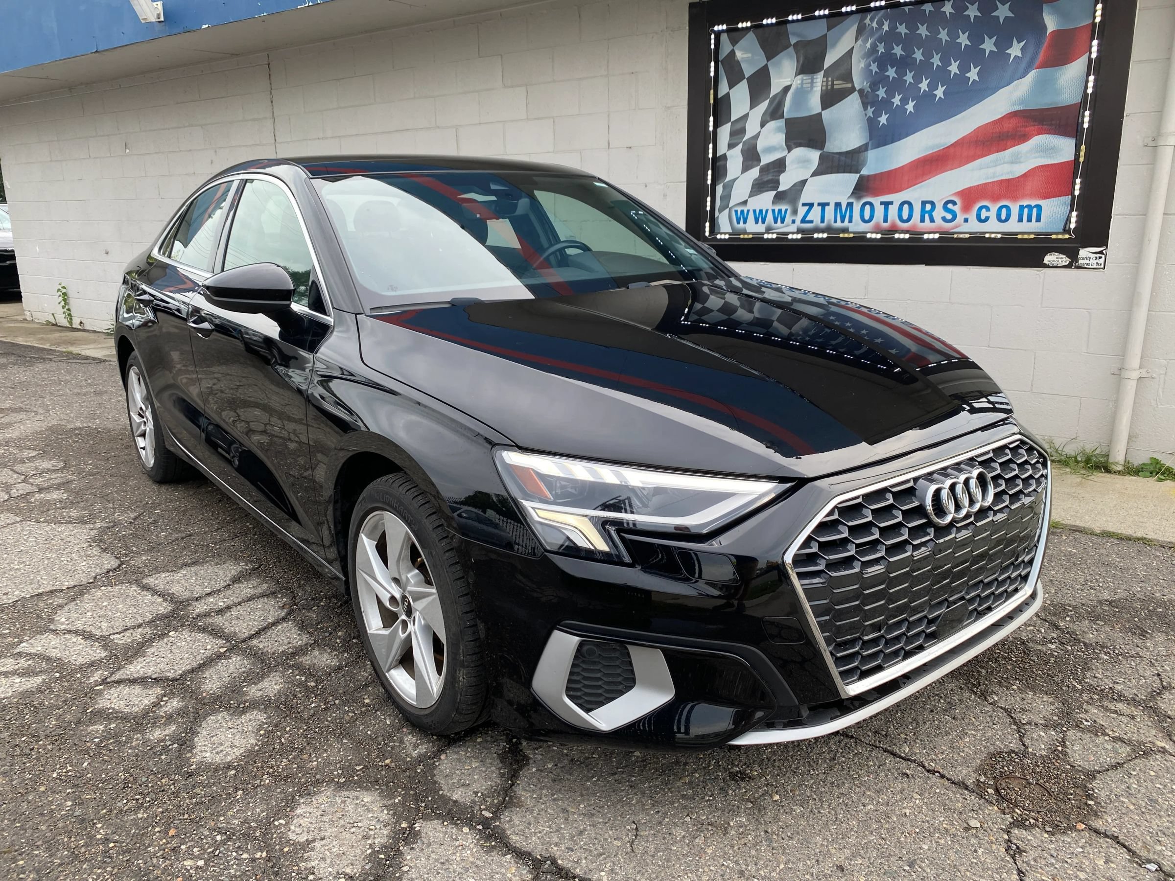 Used 2024 Audi A3 2.0T Premium FWD image 1