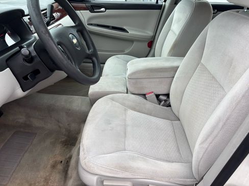 Used 2008 Chevrolet Impala LT image 18