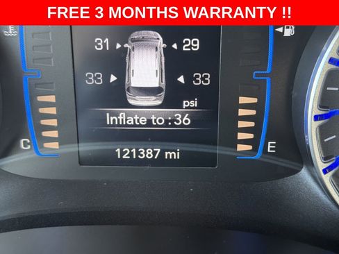 Used 2017 Chrysler Pacifica Touring-L w/ 13 Speaker Alpine Sound Group image 16