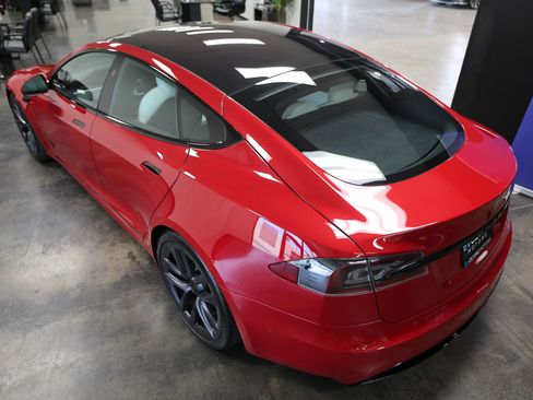 Used 2022 Tesla Model S Standard Range AWD/4WD image 12