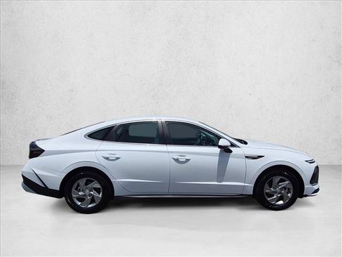 Certified 2026 Hyundai Sonata SE FWD image 4