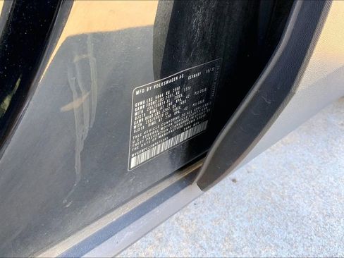 Used 2022 Volkswagen ID.4 Pro image 32