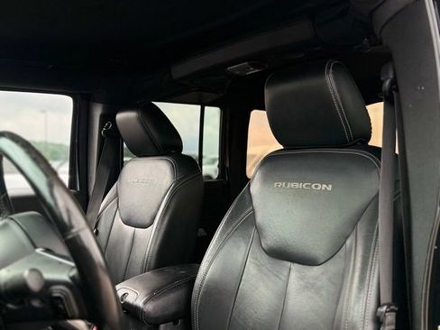 Used 2016 Jeep Wrangler Unlimited Rubicon AWD/4WD image 12