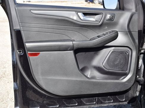 Certified 2023 Ford Escape Active w/ Tech Pack #2 image 9