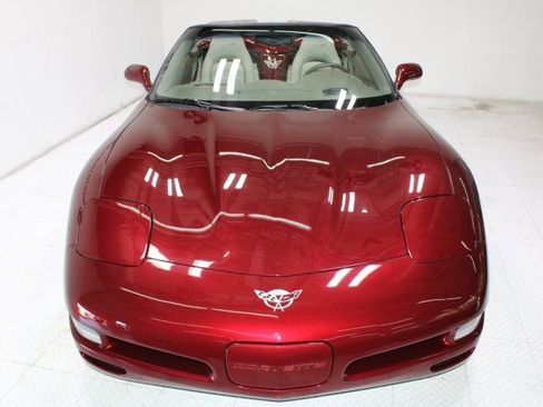 Used 2003 Chevrolet Corvette 50th Anniversary Edition w/ Preferred Equipment Group1 image 21