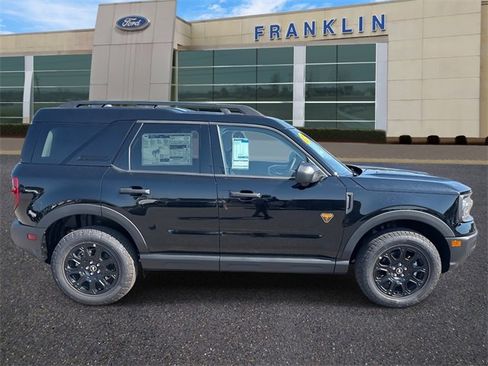 New 2025 Ford Bronco Sport Badlands image 8