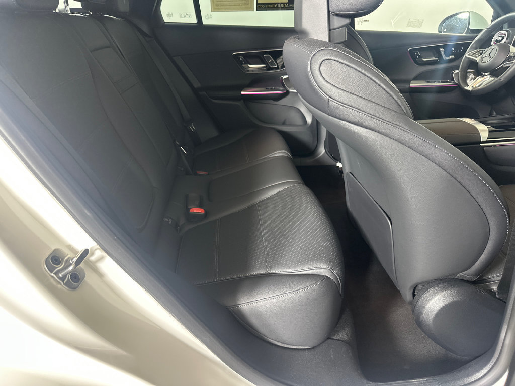 Certified 2026 Mercedes-Benz GLC 300 image 17