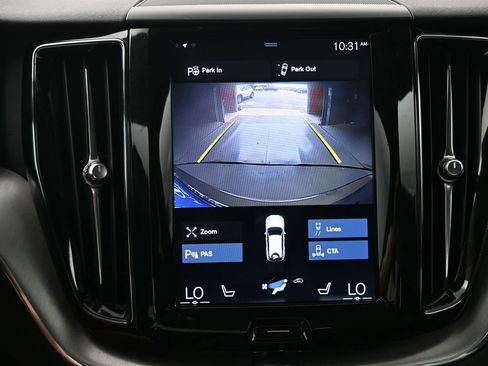 Used 2019 Volvo XC60 T5 Momentum w/ Premium Package image 34