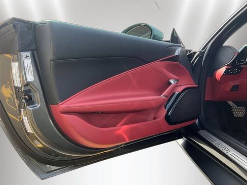 Used 2024 Ferrari Roma RWD image 19