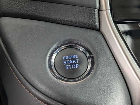 Used 2020 Toyota Land Cruiser Heritage Edition AWD/4WD image 25