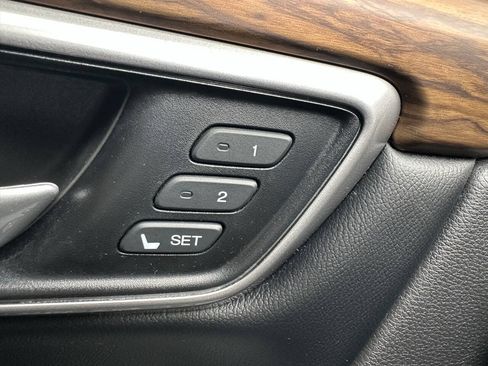 Used 2018 Honda CR-V Touring image 25