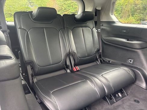 Used 2021 Jeep Grand Cherokee L Limited image 19