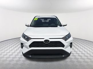 Used 2019 Toyota RAV4 XLE w/ Convenience Package FWD video 2
