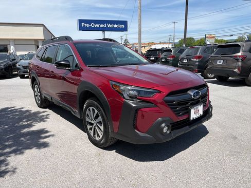 Certified 2024 Subaru Outback Premium AWD/4WD image 3