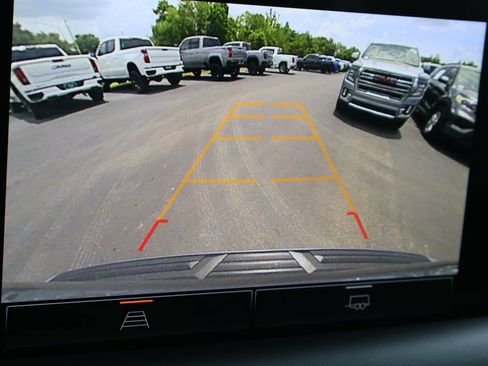 Certified 2022 GMC Yukon SLE RWD image 17