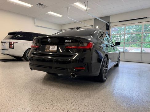 Used 2019 BMW 330i Sedan w/ Convenience Package RWD image 9