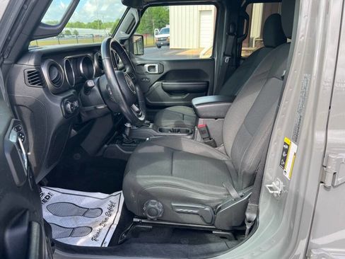 Used 2021 Jeep Wrangler Unlimited Sport image 13