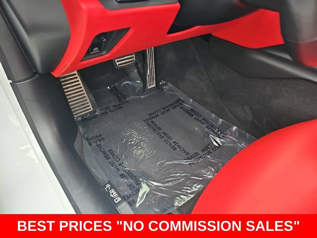 Used 2022 Chevrolet Corvette Stingray Premium Conv w/ Z51 Performance Package RWD image 13