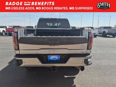 Used 2025 GMC Sierra 2500 AT4 w/ Max Trailering Package image 16