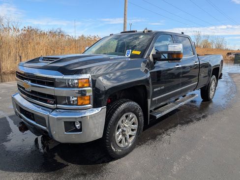 Used 2019 Chevrolet Silverado 3500 LTZ w/ Duramax Plus Package AWD/4WD image 5