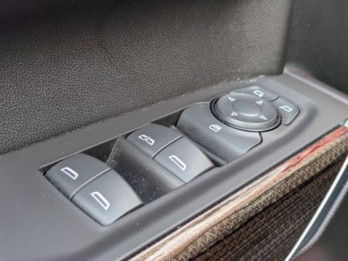 Used 2021 Chevrolet Silverado 1500 RST w/ Rally Edition image 11