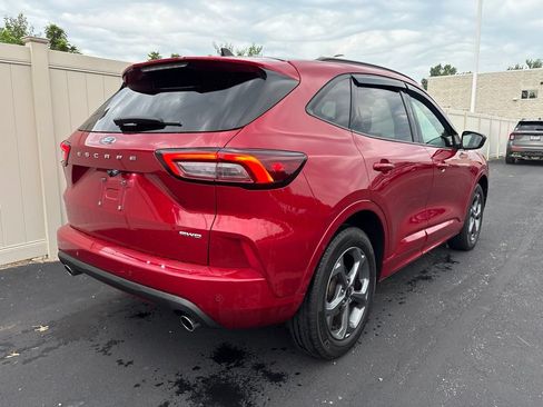 Used 2023 Ford Escape ST-Line w/ Tech Pack #1 AWD/4WD image 3