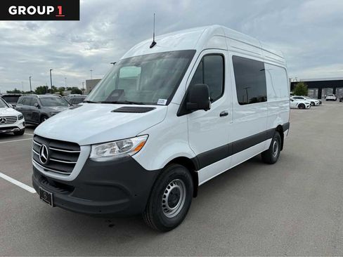 New 2025 Mercedes-Benz Sprinter 2500 image 1