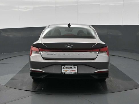 Used 2022 Hyundai Elantra SEL image 8