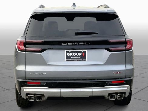 New 2026 GMC Acadia Denali w/ Super Cruise Package FWD image 4