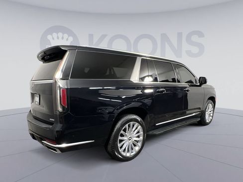 Used 2023 Cadillac Escalade ESV Premium Luxury AWD/4WD image 11