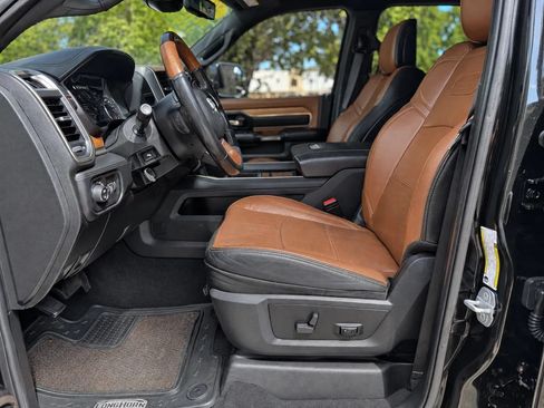 Used 2022 RAM 3500 Limited AWD/4WD image 9