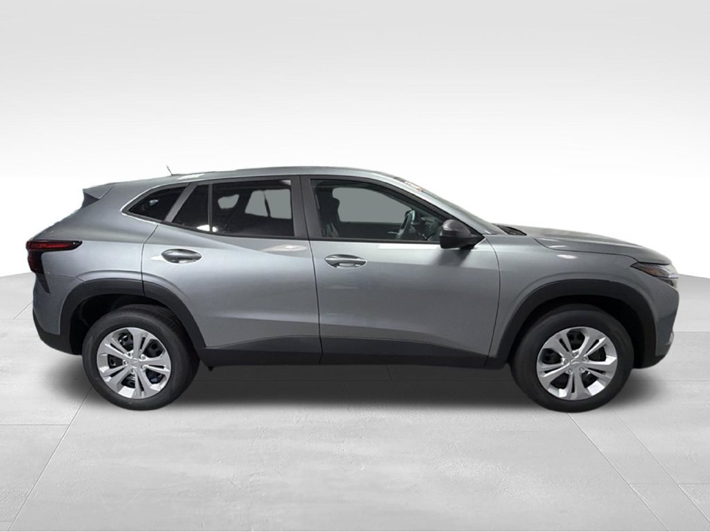 New 2026 Chevrolet Trax LS FWD image 10