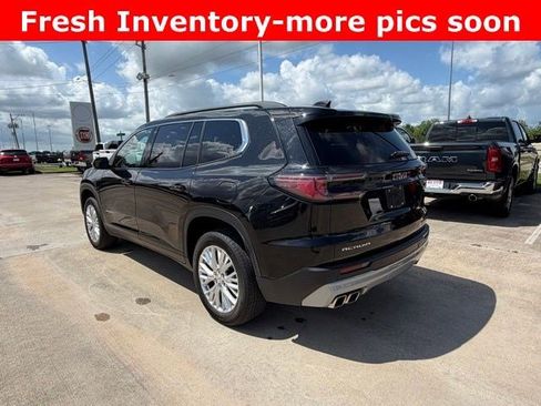 Used 2024 GMC Acadia Elevation FWD image 2