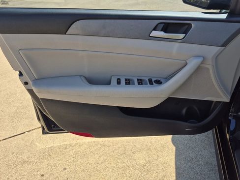 Used 2018 Hyundai Sonata SEL image 11