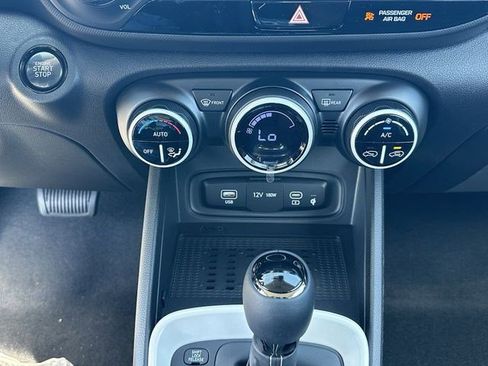 Used 2026 Hyundai Venue SEL image 28