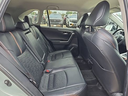 Used 2020 Toyota RAV4 Adventure image 11