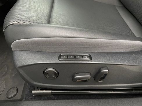 Used 2023 Volkswagen ID.4 Pro S image 13