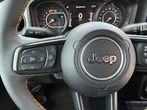 Used 2024 Jeep Wrangler Sport AWD/4WD image 17