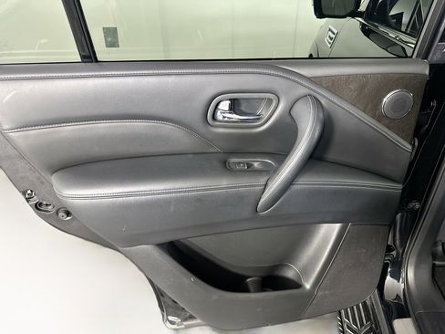 Used 2023 INFINITI QX80 Luxe w/ Cargo Package AWD/4WD image 27