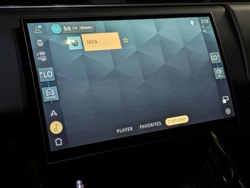 New 2026 Land Rover Range Rover Sport SE AWD/4WD image 17