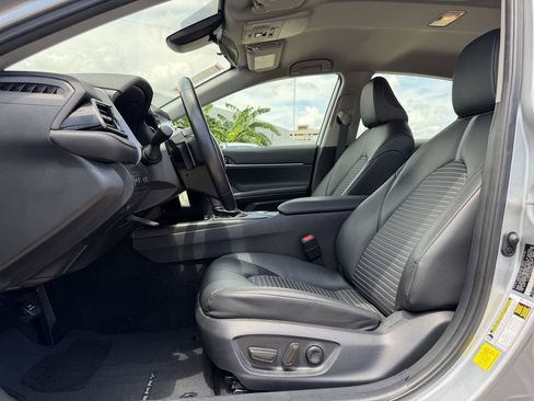 Used 2024 Toyota Camry SE FWD image 26