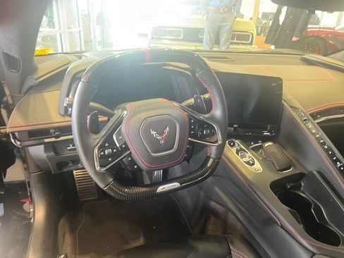 Used 2025 Chevrolet Corvette Z06 w/ Stealth Interior Trim Package RWD image 13