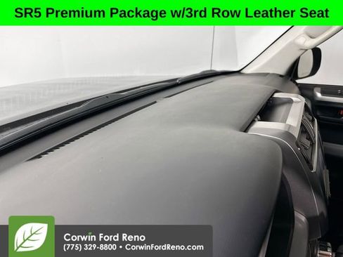 Used 2012 Toyota 4Runner SR5 w/ Premium Pkg w/3rd Row Seat image 9