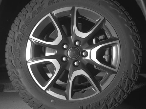 Used 2025 Jeep Compass Trailhawk image 13