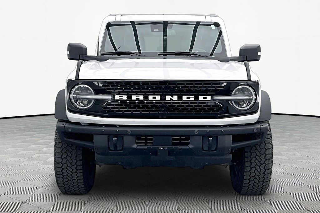 Certified 2024 Ford Bronco Wildtrak AWD/4WD image 3