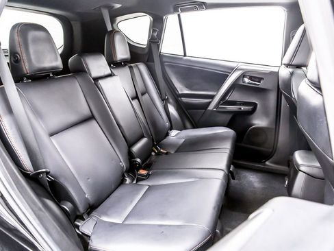 Used 2018 Toyota RAV4 SE w/ Power Extra Value Package FWD image 36